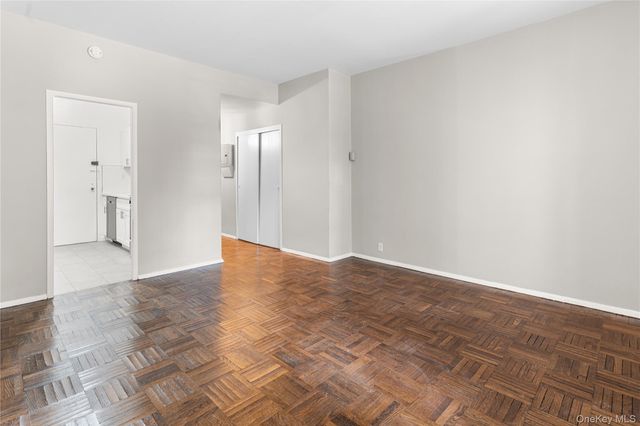 3 Fordham Hill Oval 1G, Bronx, NY 10468