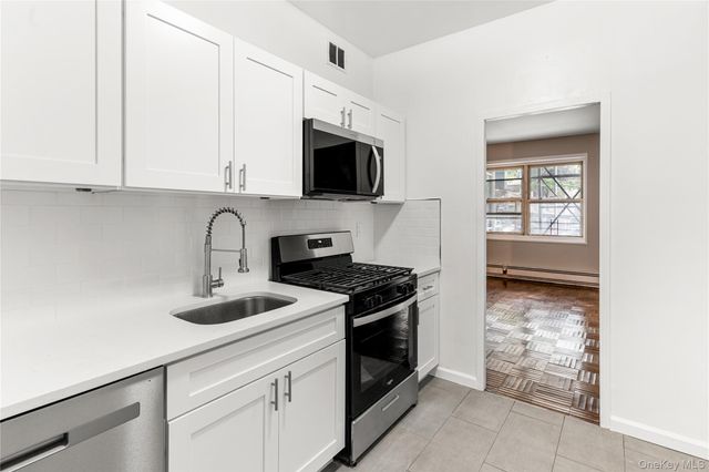 3 Fordham Hill Oval 1G, Bronx, NY 10468