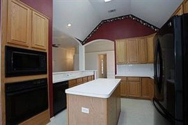 306 Sparrow Hawk, Mckinney, TX 75072