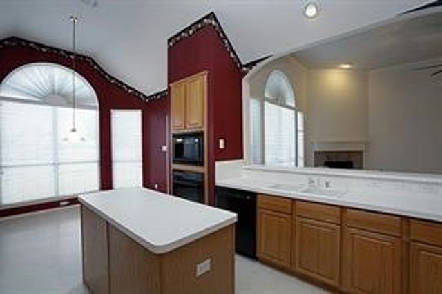 306 Sparrow Hawk, Mckinney, TX 75072