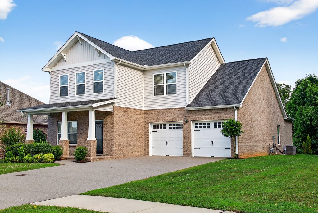 751 Pebble Creek Ln, Lebanon, TN 37090