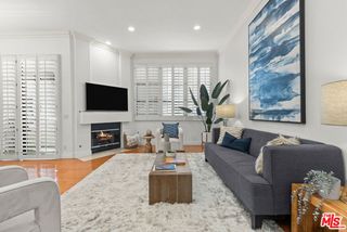 11636 Montana Avenue 107, Los Angeles, CA 90049