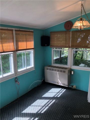 1552 Cox Road, Grand Island, NY 14072