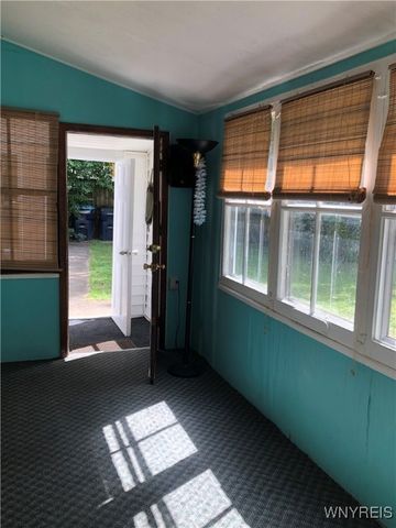 1552 Cox Road, Grand Island, NY 14072