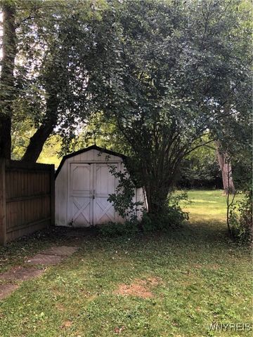 1552 Cox Road, Grand Island, NY 14072