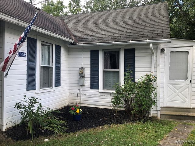 1552 Cox Road, Grand Island, NY 14072