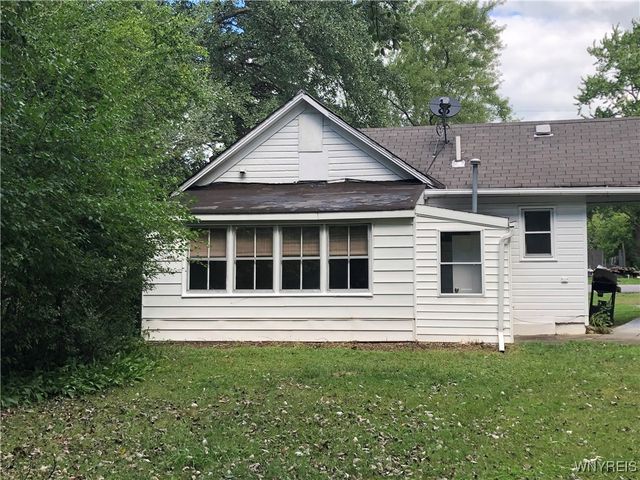 1552 Cox Road, Grand Island, NY 14072