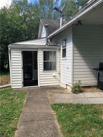 1552 Cox Road, Grand Island, NY 14072