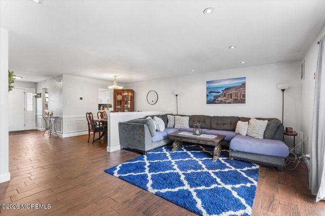 19 Haverford Court 5, Freehold, NJ 07728