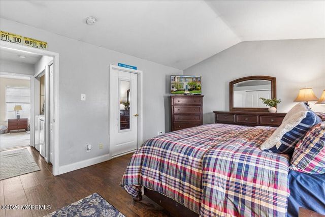 19 Haverford Court 5, Freehold, NJ 07728