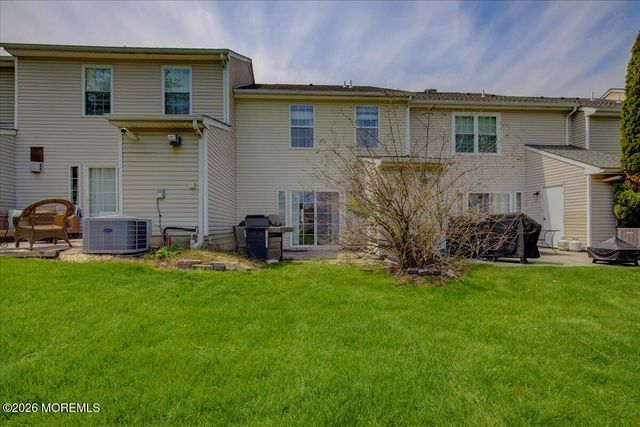19 Haverford Court 5, Freehold, NJ 07728