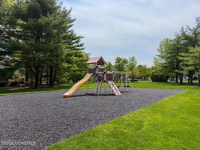 19 Haverford Court 5, Freehold, NJ 07728