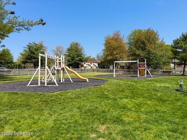 19 Haverford Court 5, Freehold, NJ 07728