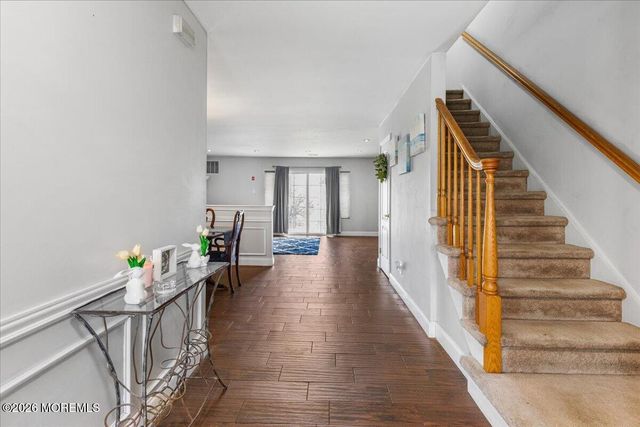 19 Haverford Court 5, Freehold, NJ 07728