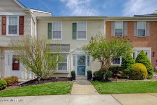 19 Haverford Court 5, Freehold, NJ 07728