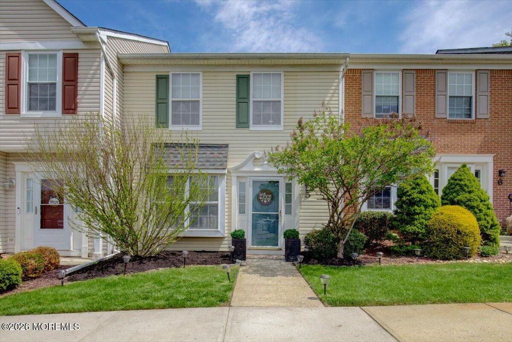 19 Haverford Court 5, Freehold, NJ 07728