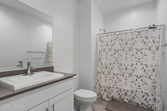 11192 S Weismann Drive, Vail, AZ 85641