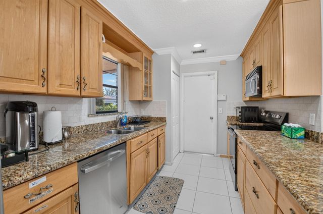 7523 Silver Woods Court, Boca Raton, FL 33433