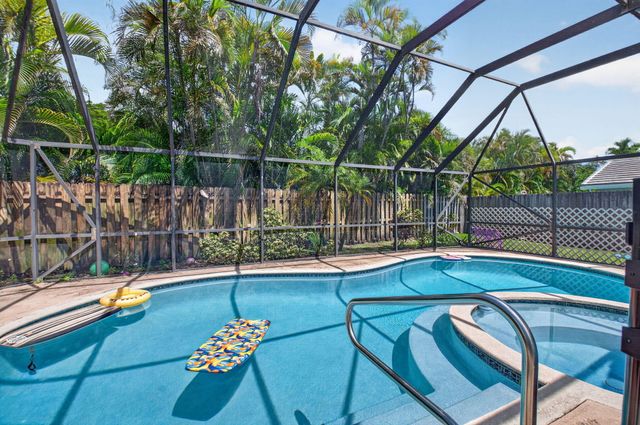 7523 Silver Woods Court, Boca Raton, FL 33433