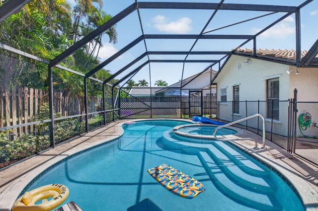 7523 Silver Woods Court, Boca Raton, FL 33433