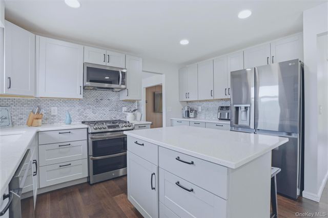37 Guernsey Drive, New Windsor, NY 12553