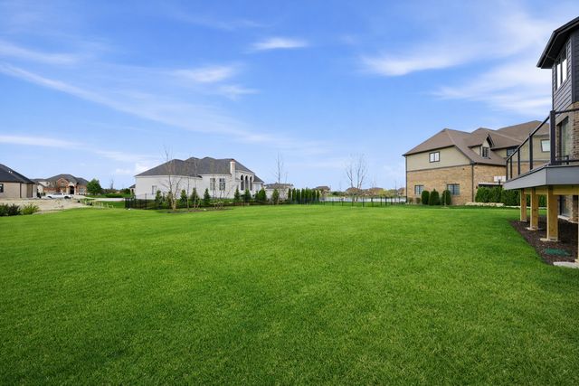 23380 Jackson Court, Frankfort, IL 60423