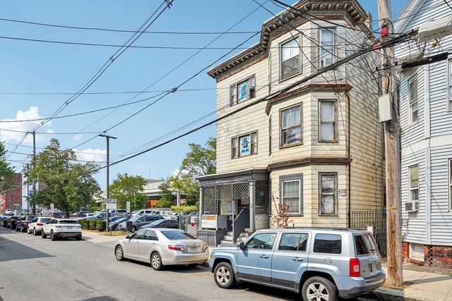 230 Chestnut St, Chelsea, MA 02150