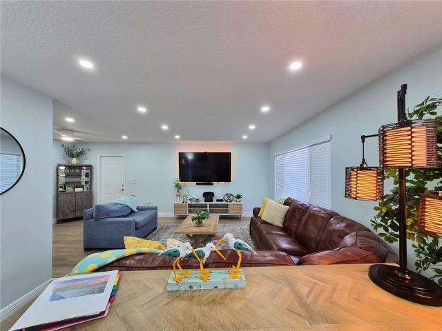5314 36TH AVENUE DRIVE W, Bradenton, FL 34209