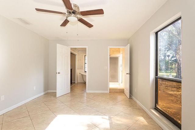 169 Armadillo Way, West Palm Beach, FL 33411