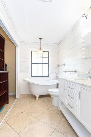 169 Armadillo Way, West Palm Beach, FL 33411