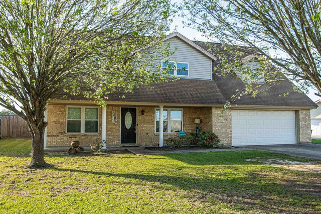 2806 Round Tower, Port Neches, TX 77651