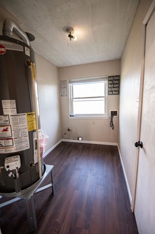 2806 Round Tower, Port Neches, TX 77651