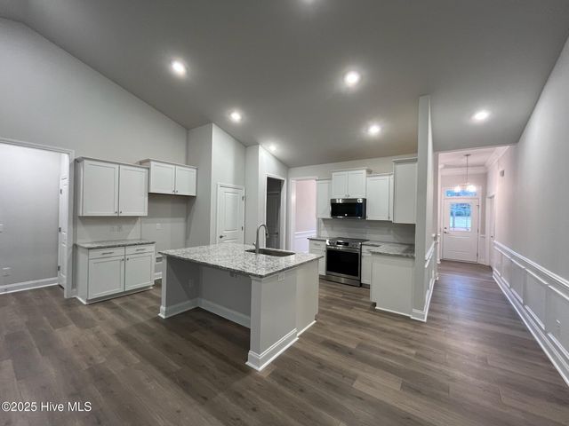 1167 Natal Drive SE, Bolivia, NC 28422