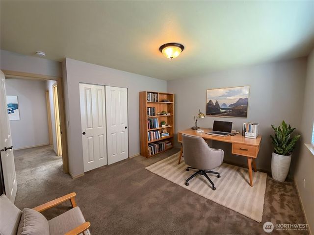 8428 Veterans Drive SW, Lakewood, WA 98498