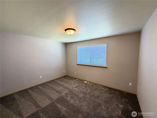 8428 Veterans Drive SW, Lakewood, WA 98498