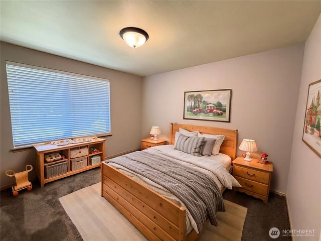 8428 Veterans Drive SW, Lakewood, WA 98498