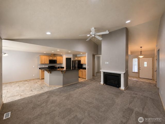 8428 Veterans Drive SW, Lakewood, WA 98498