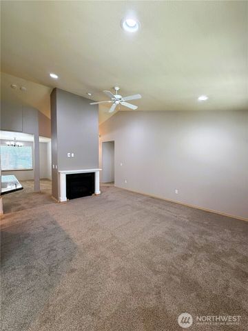 8428 Veterans Drive SW, Lakewood, WA 98498