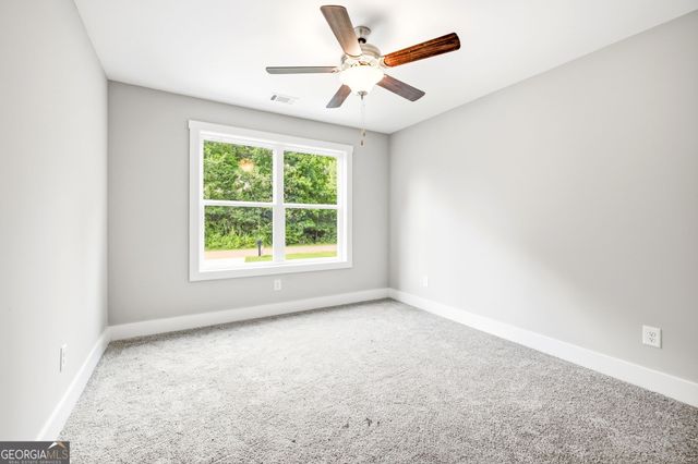 318 Stonington Drive, Mount Airy, GA 30563