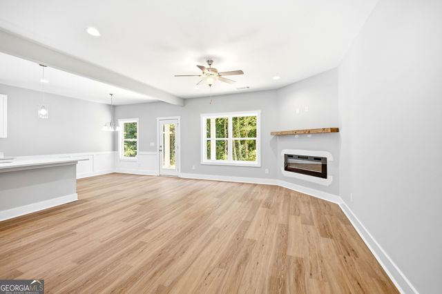 318 Stonington Drive, Mount Airy, GA 30563