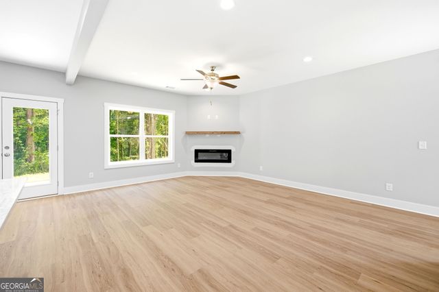 318 Stonington Drive, Mount Airy, GA 30563
