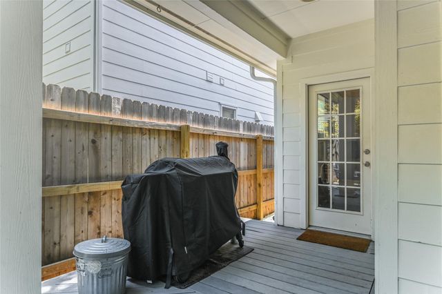 2817 Kinney Oaks CT, Austin, TX 78704