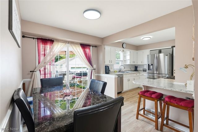 2005 Lindbergh Avenue, Cuyahoga Falls, OH 44223