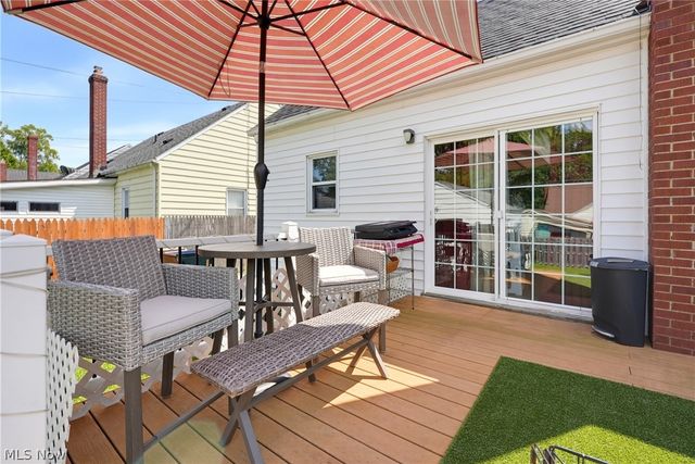 2005 Lindbergh Avenue, Cuyahoga Falls, OH 44223