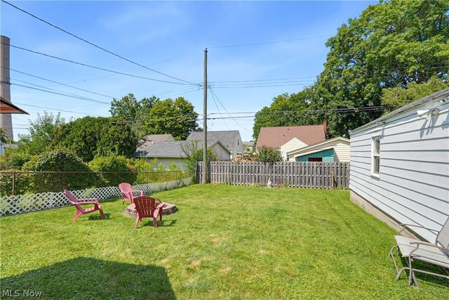 2005 Lindbergh Avenue, Cuyahoga Falls, OH 44223