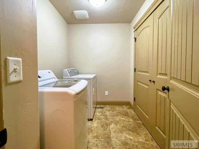 6020 Malory Drive, Idaho Falls, ID 83402