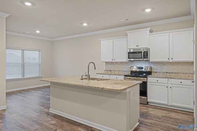 300 Dinner Tree Square, Huntsville, AL 35811