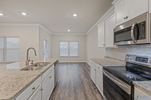 300 Dinner Tree Square, Huntsville, AL 35811