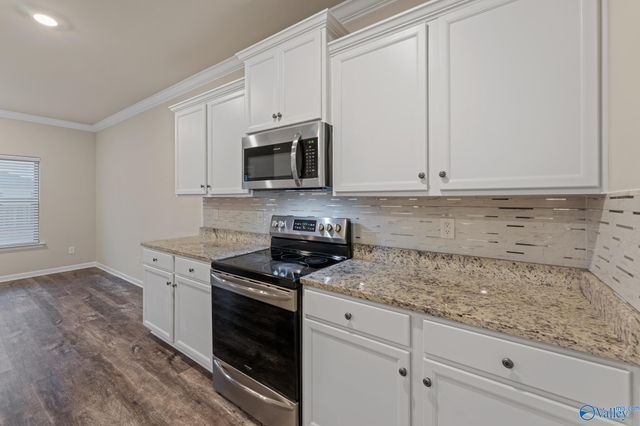 300 Dinner Tree Square, Huntsville, AL 35811