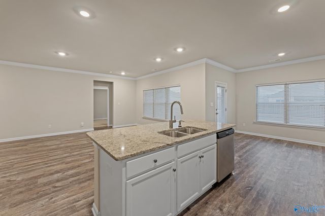 300 Dinner Tree Square, Huntsville, AL 35811